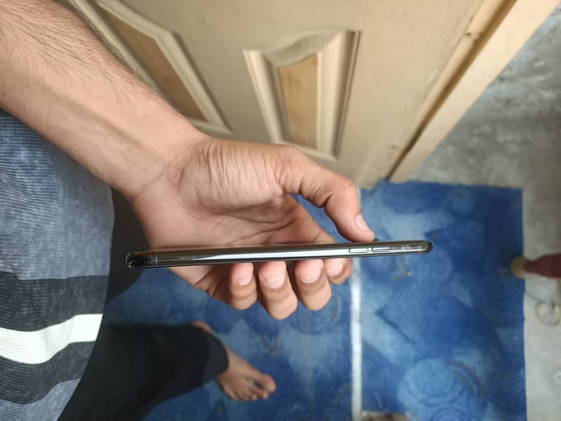 Apple iPhone 7 Plus 5