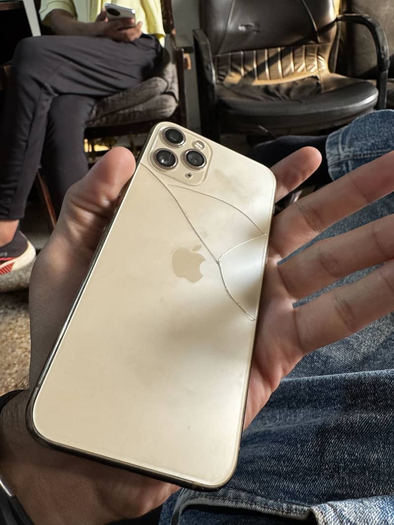 Apple iPhone 11 Pro 5