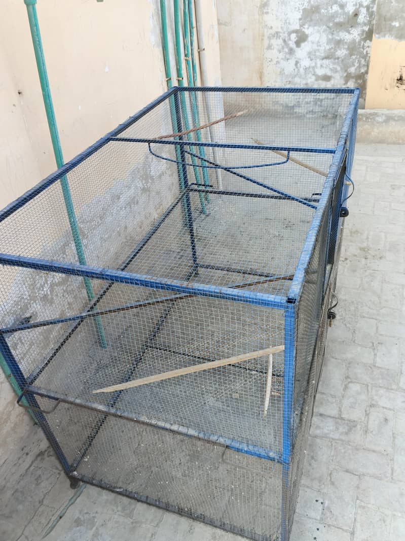 King Size Cage. . . 1