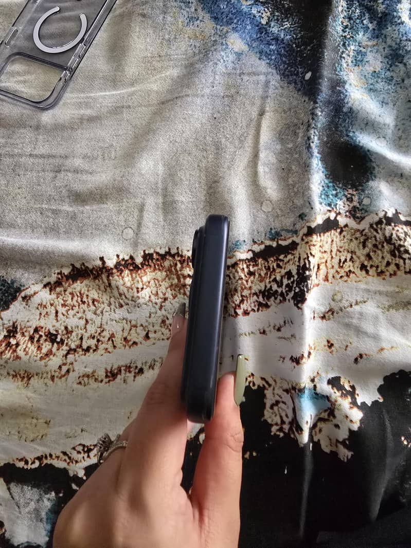 Apple iPhone 17 Pro Max 3