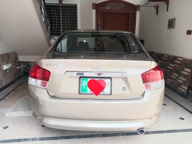 Honda City basic auto 2011 4