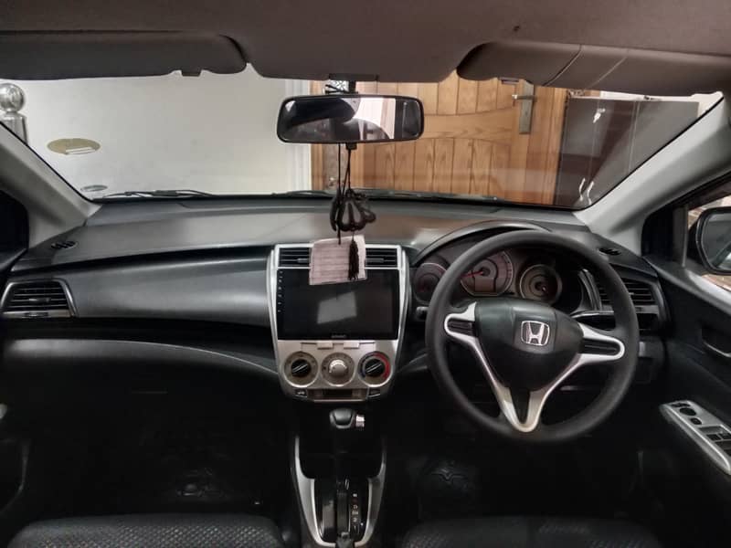 Honda City basic auto 2011 9