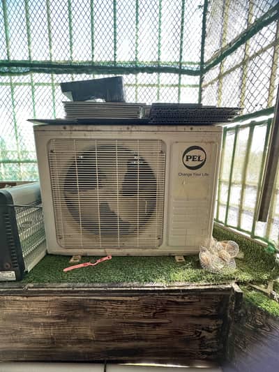 PEL Invertor AC 1 Ton Behtreen Condition