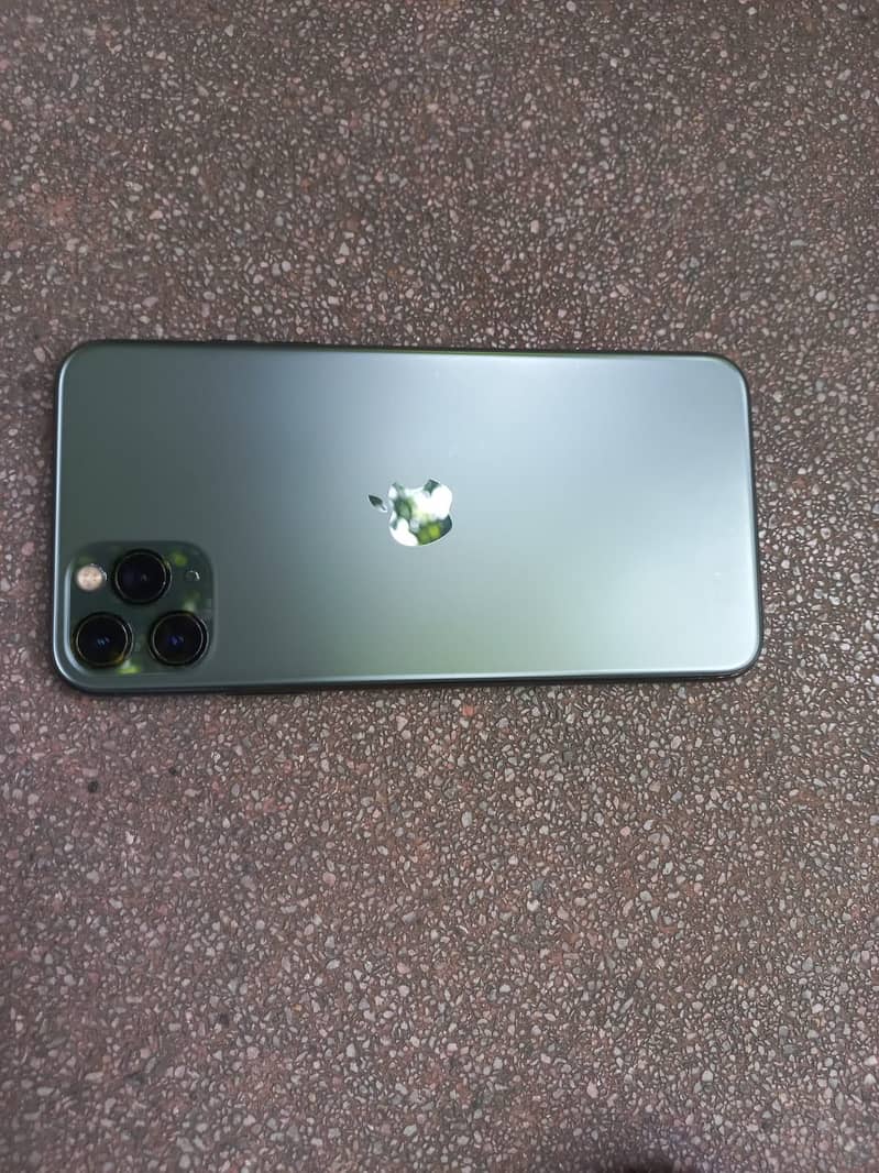 Apple iPhone 11 Pro Max 3