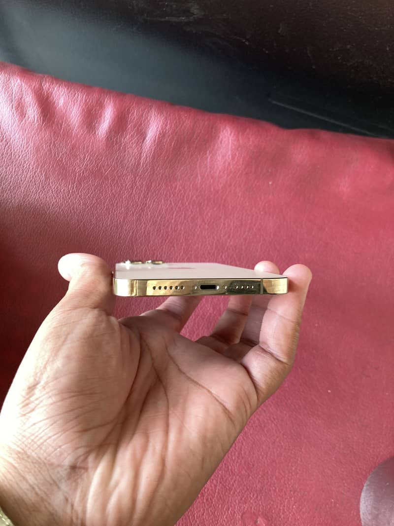 Apple iPhone 12 Pro Max 3