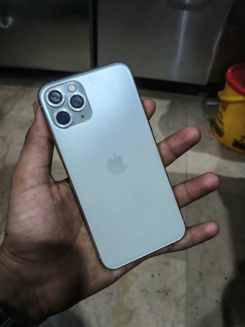 Apple iPhone 11 Pro 0