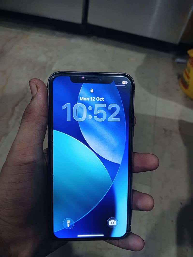 Apple iPhone 11 Pro 1
