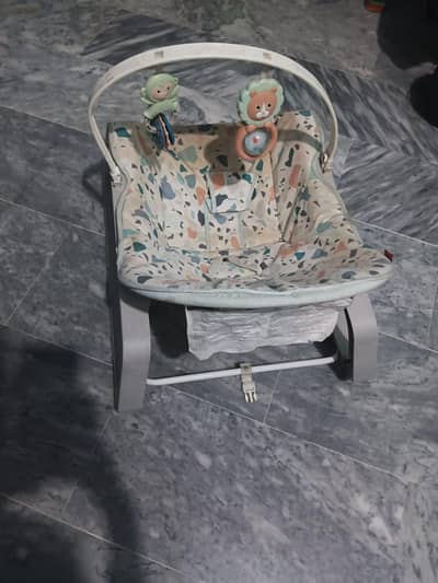 baby cot only used one month