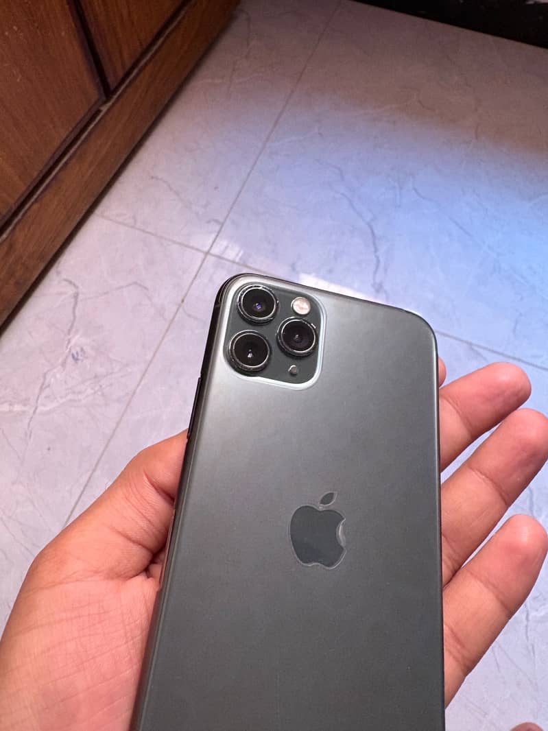 Apple iPhone 11 Pro 3