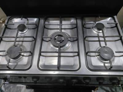 5 Burner Stove with Oven, Hot Box & Grill Box – Like New