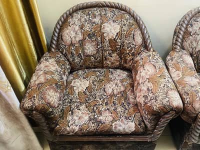 6 Seater Sofa - Frame Solid - Needs Poshish - Lahore