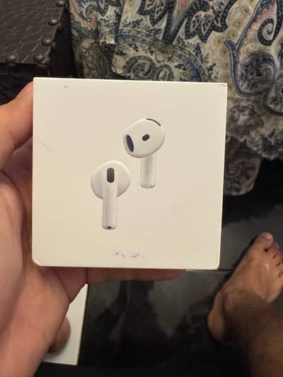 Apple AirPods 4 With ANC