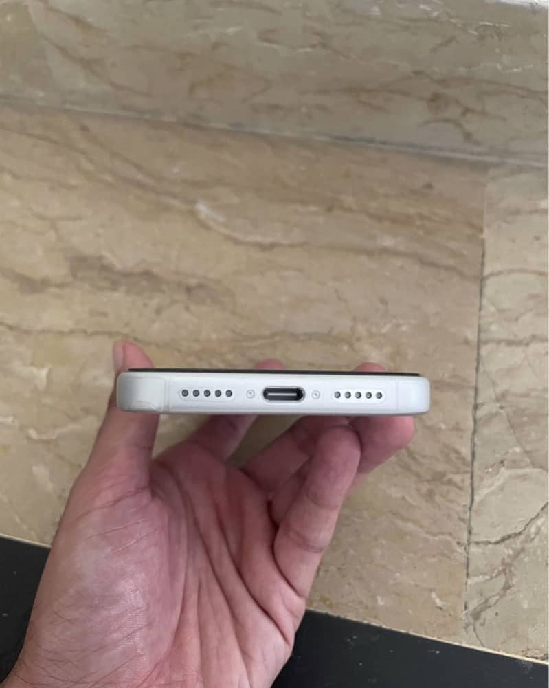 Apple iPhone 17 Pro Max 1