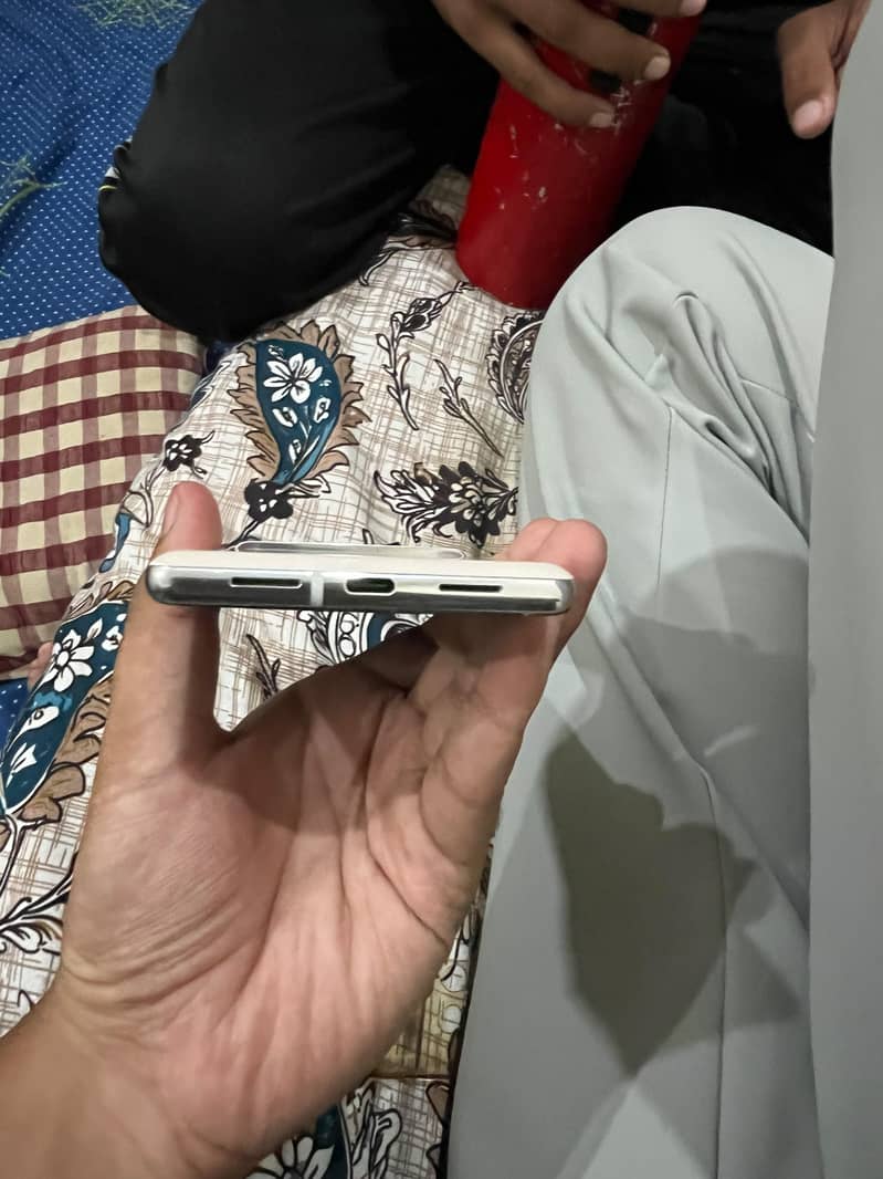 Google Pixel 6 Pro 12