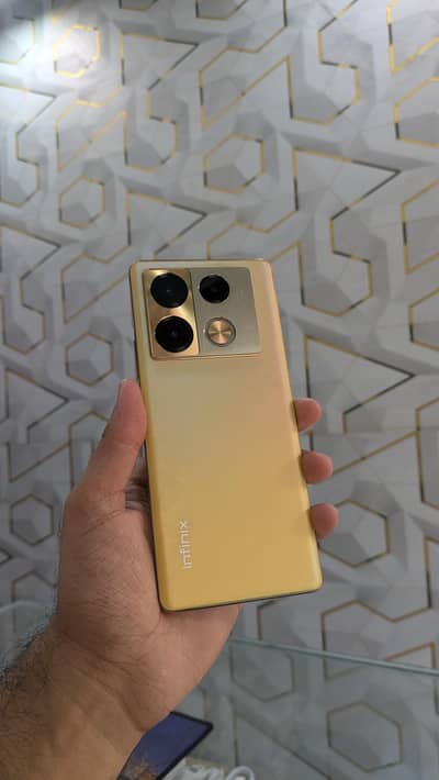 Infinix Note 40 Pro