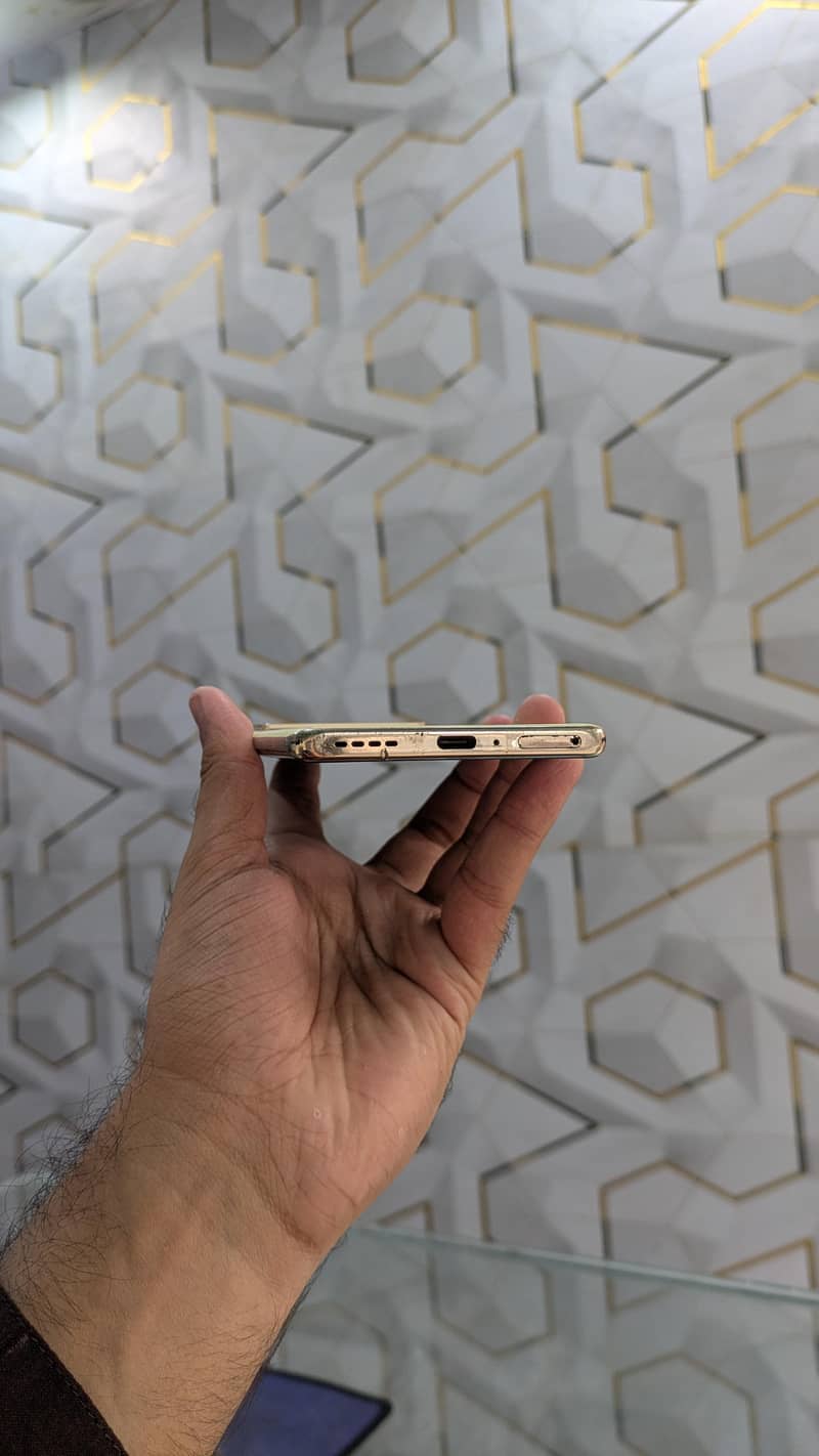 Infinix Note 40 Pro 1