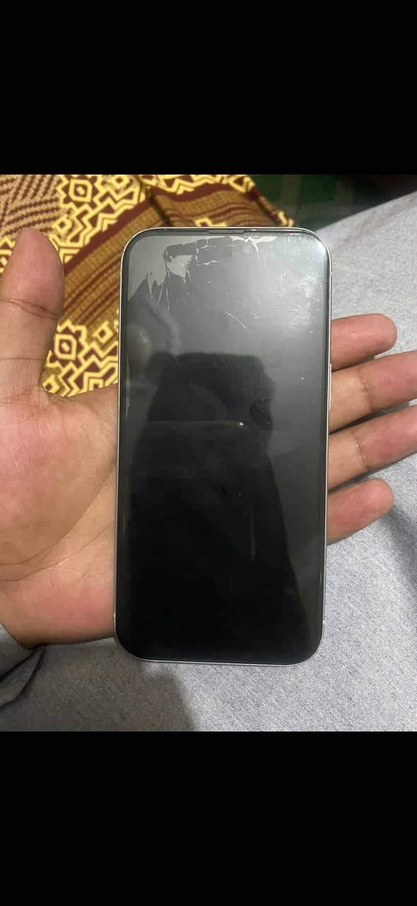 Apple iPhone 15 3