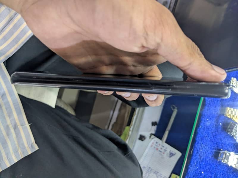 Samsung Mobile S9 Plus 3