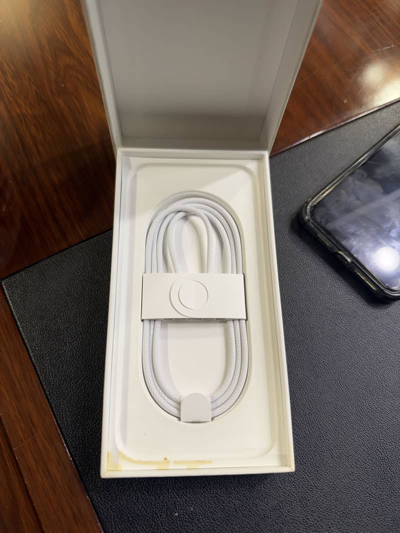 Apple iPhone 17 Pro Max 5