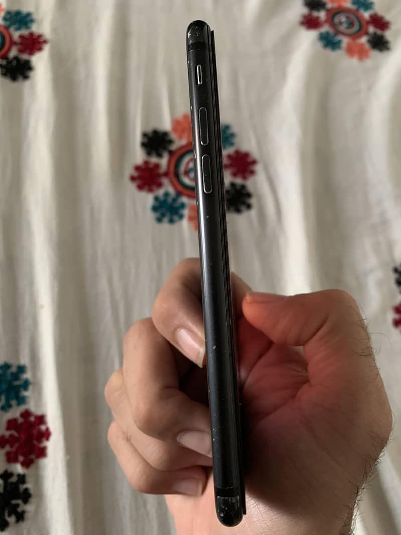 Apple iPhone 7 2