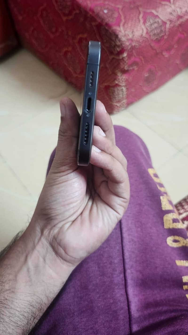 Apple iPhone 12 Pro Max 2