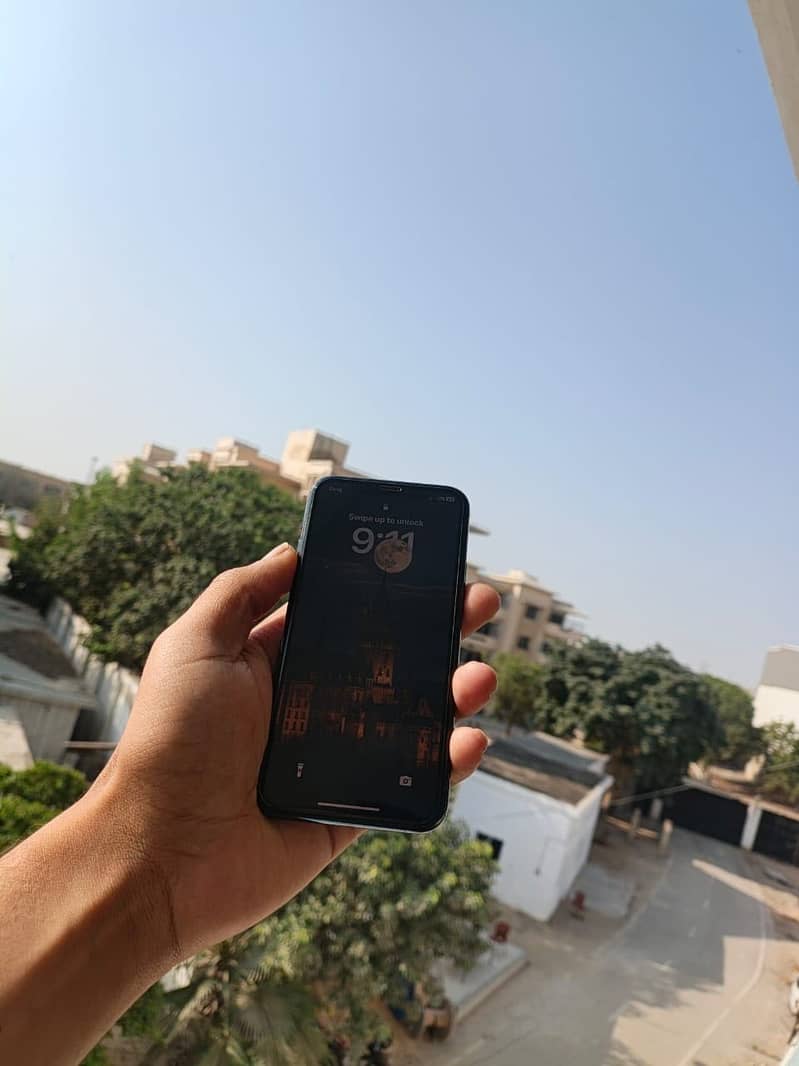 Apple iPhone 11 Pro 2
