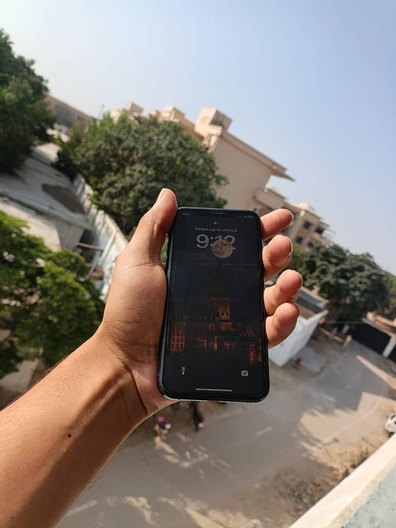 Apple iPhone 11 Pro 3