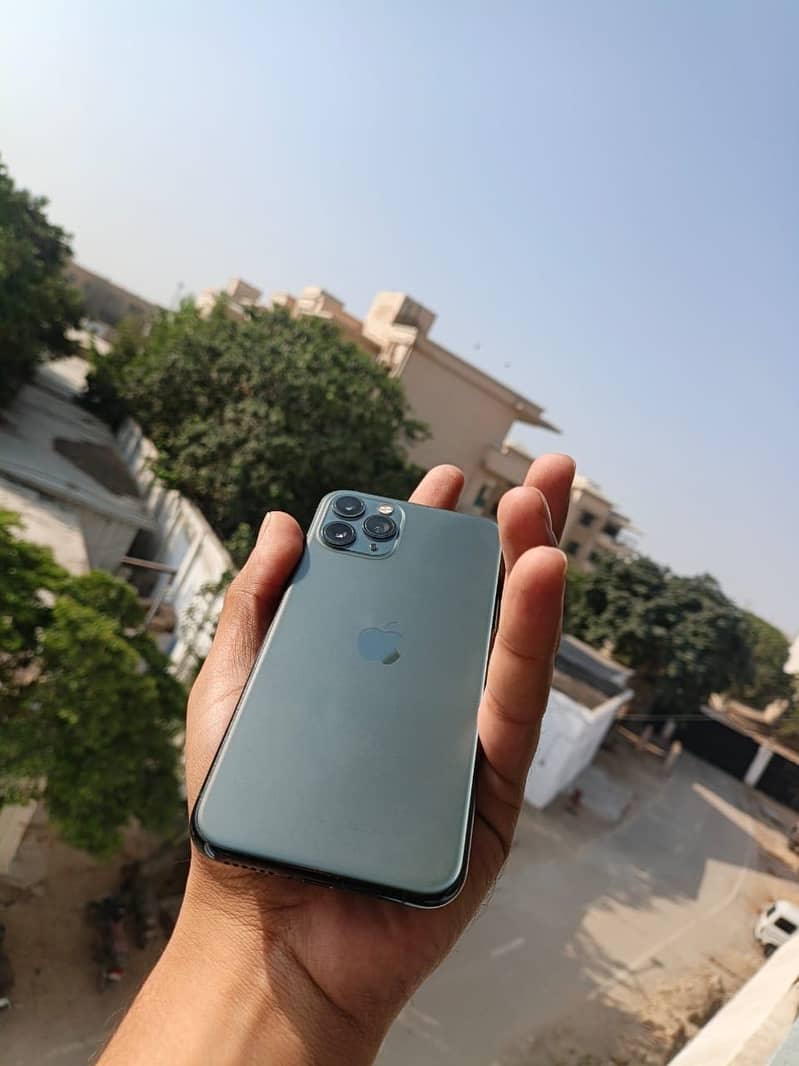 Apple iPhone 11 Pro 6