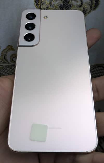 Samsung Galaxy S22 128GB Gold 120Hz AMOLED, PTA Approved