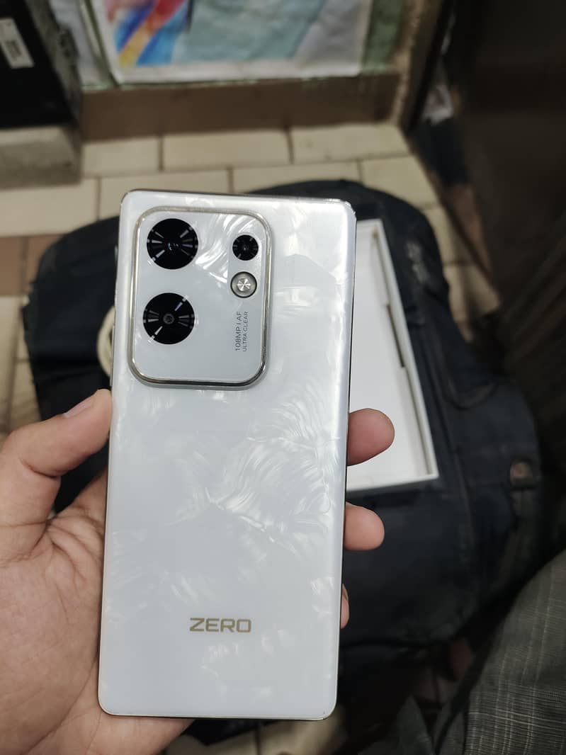 Infinix Zero 30 1