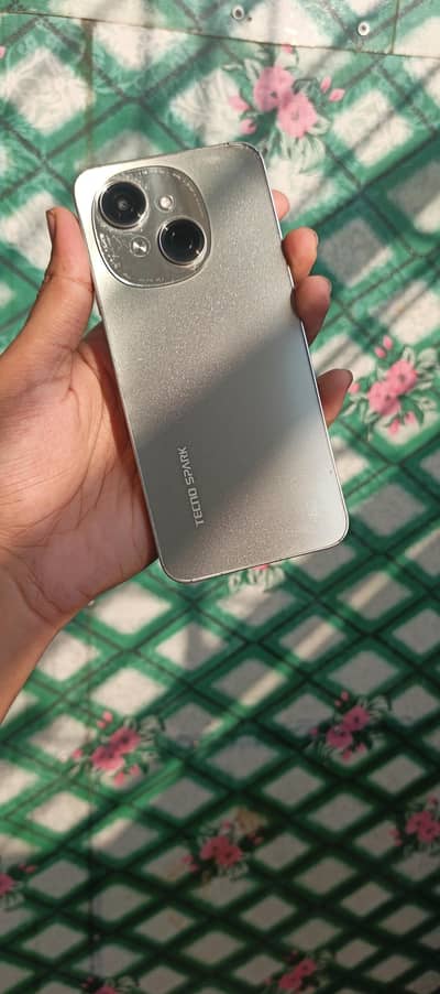 Tecno Spark Go 1 4/64 just panel change not a single fault all okay