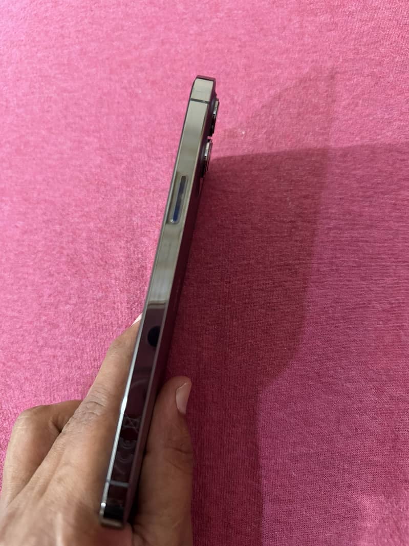 Apple iPhone 12 Pro Max 7