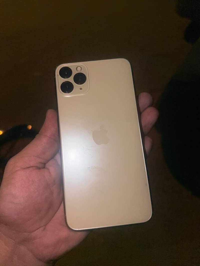 Apple iPhone 11 Pro Max 1