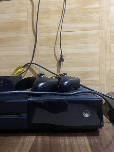 XBOX ONE 500gb