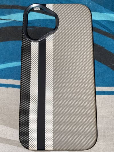 Iphone 16 carbon fibre case