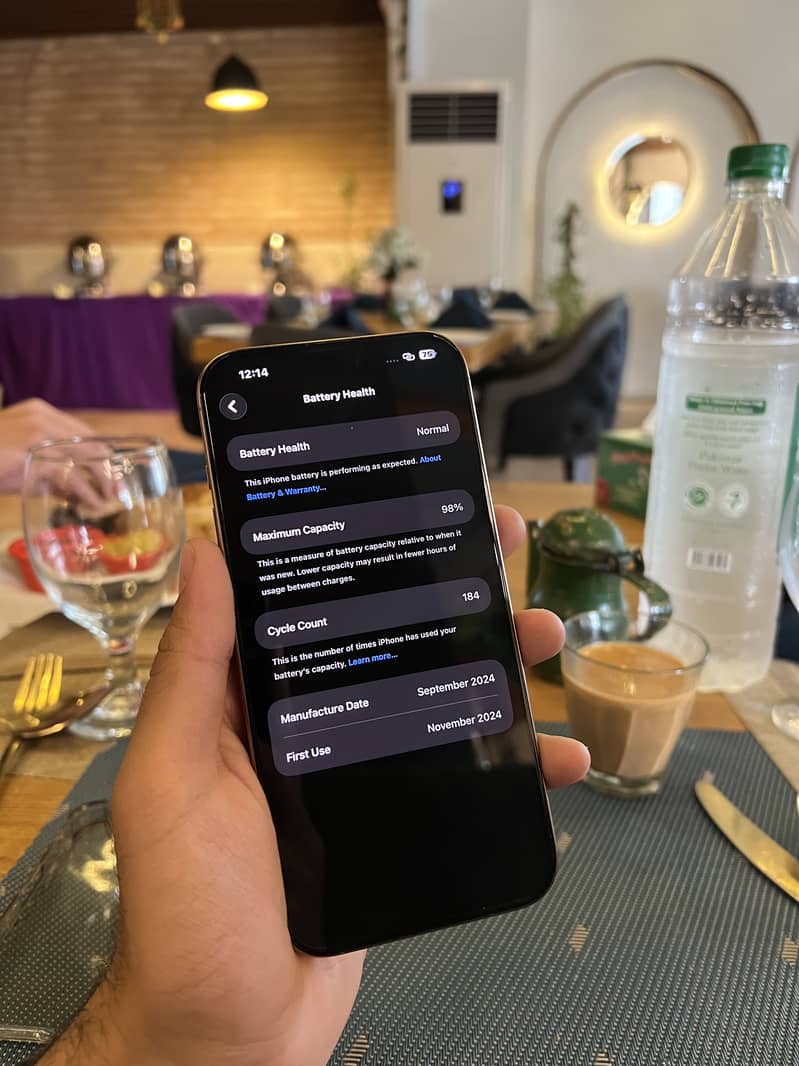 iPhone 16 Pro Max 4
