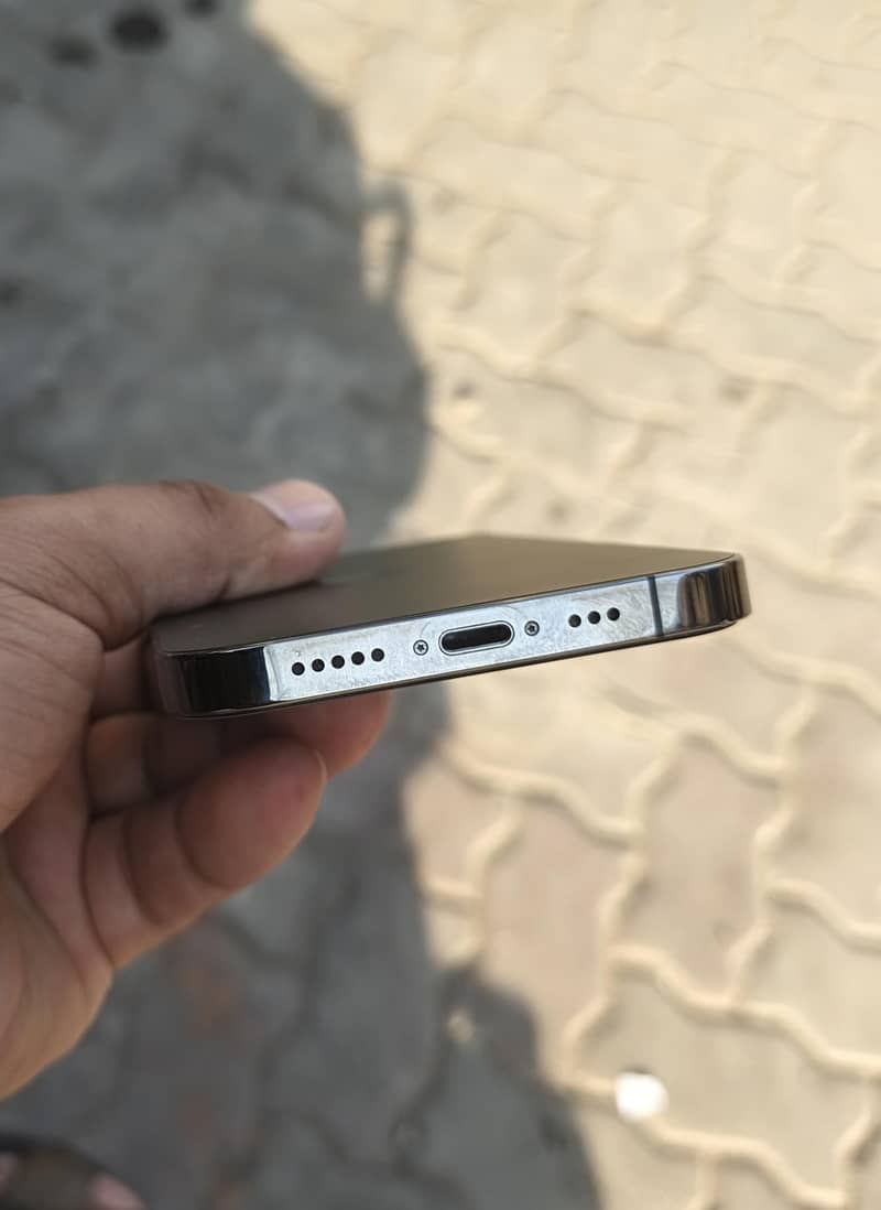Apple iPhone 12 Pro 3