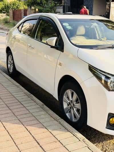 Toyota Altis Grande 2015