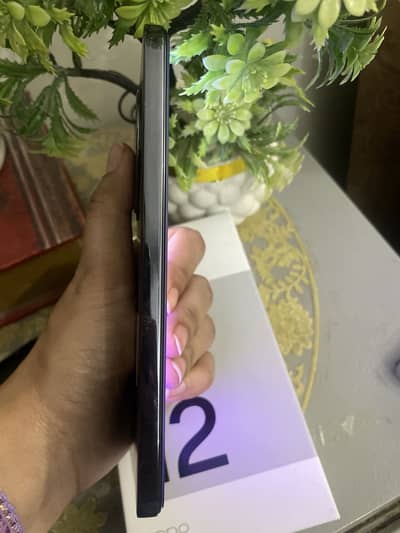 OPPO Reno12 F