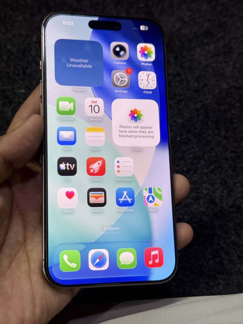 Apple iPhone 16 Pro Max 6