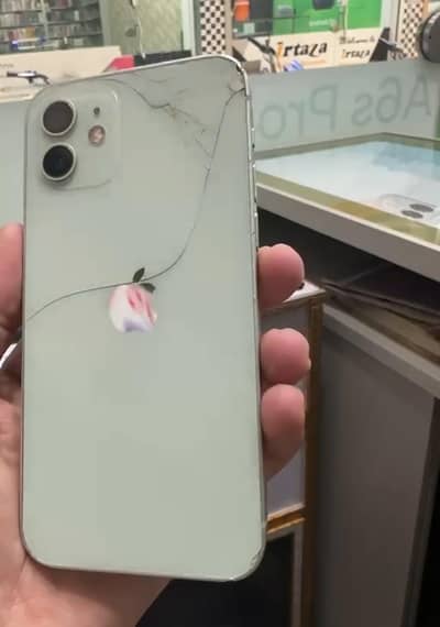 Apple iPhone 12
