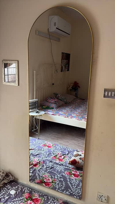 long mirror