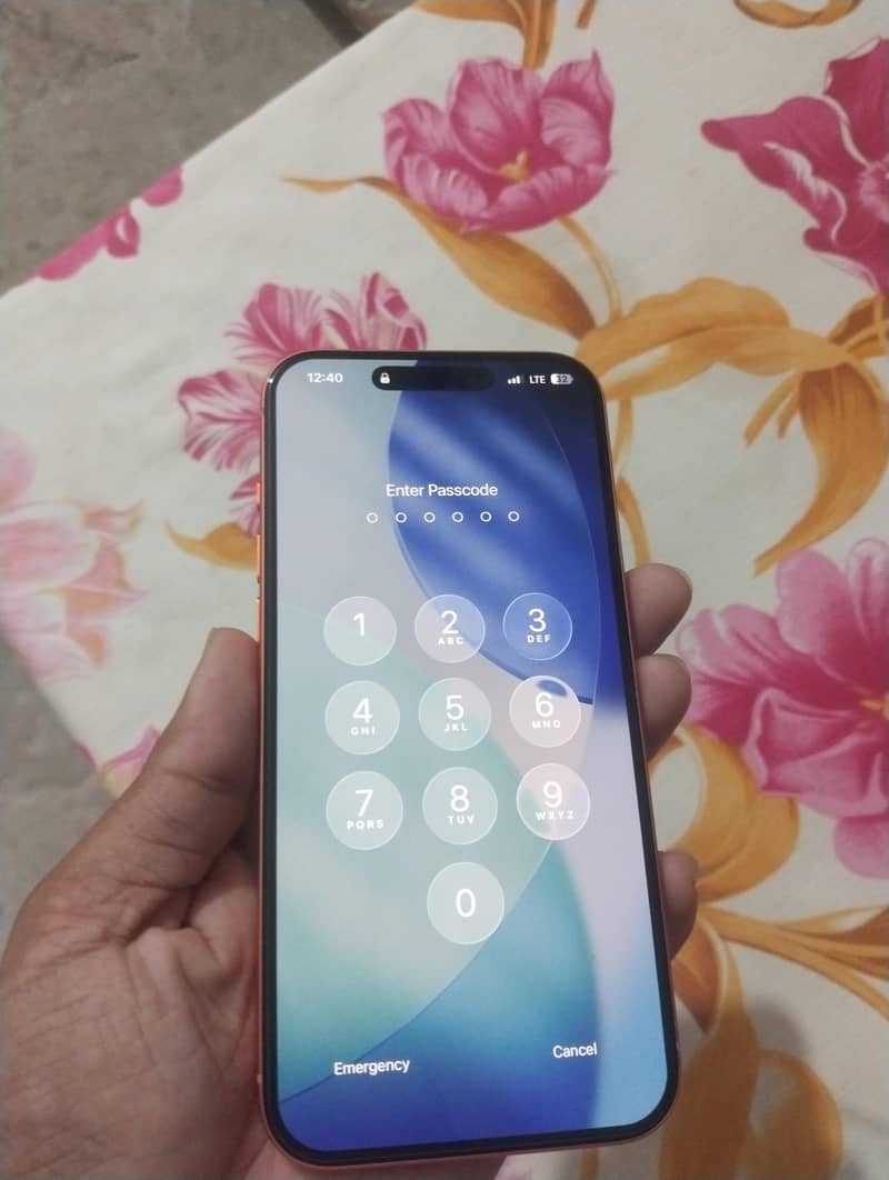Apple iPhone 17 Pro Max 4