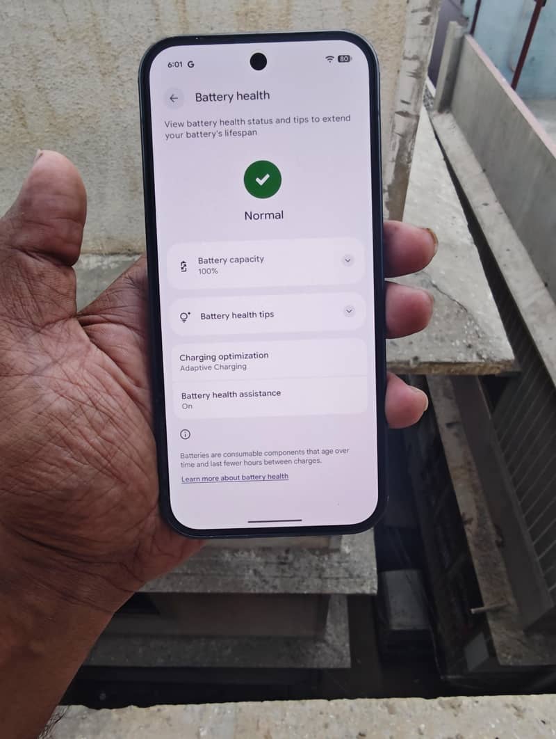 Google Pixel 9 4