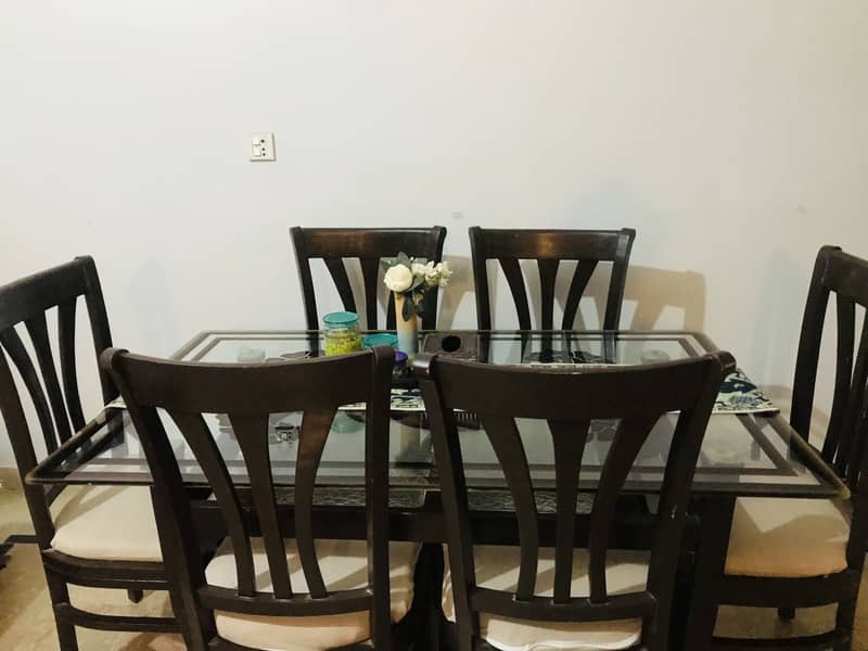 6 seater dining table 1