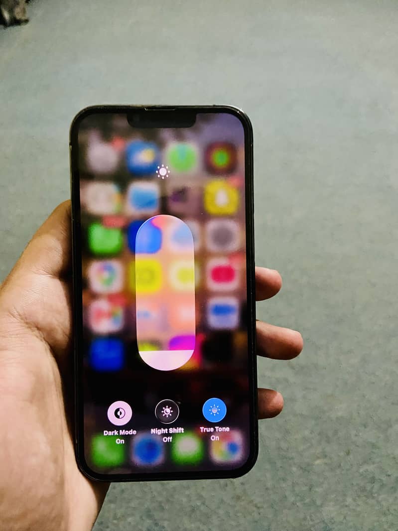 Apple iPhone 13 Pro 3