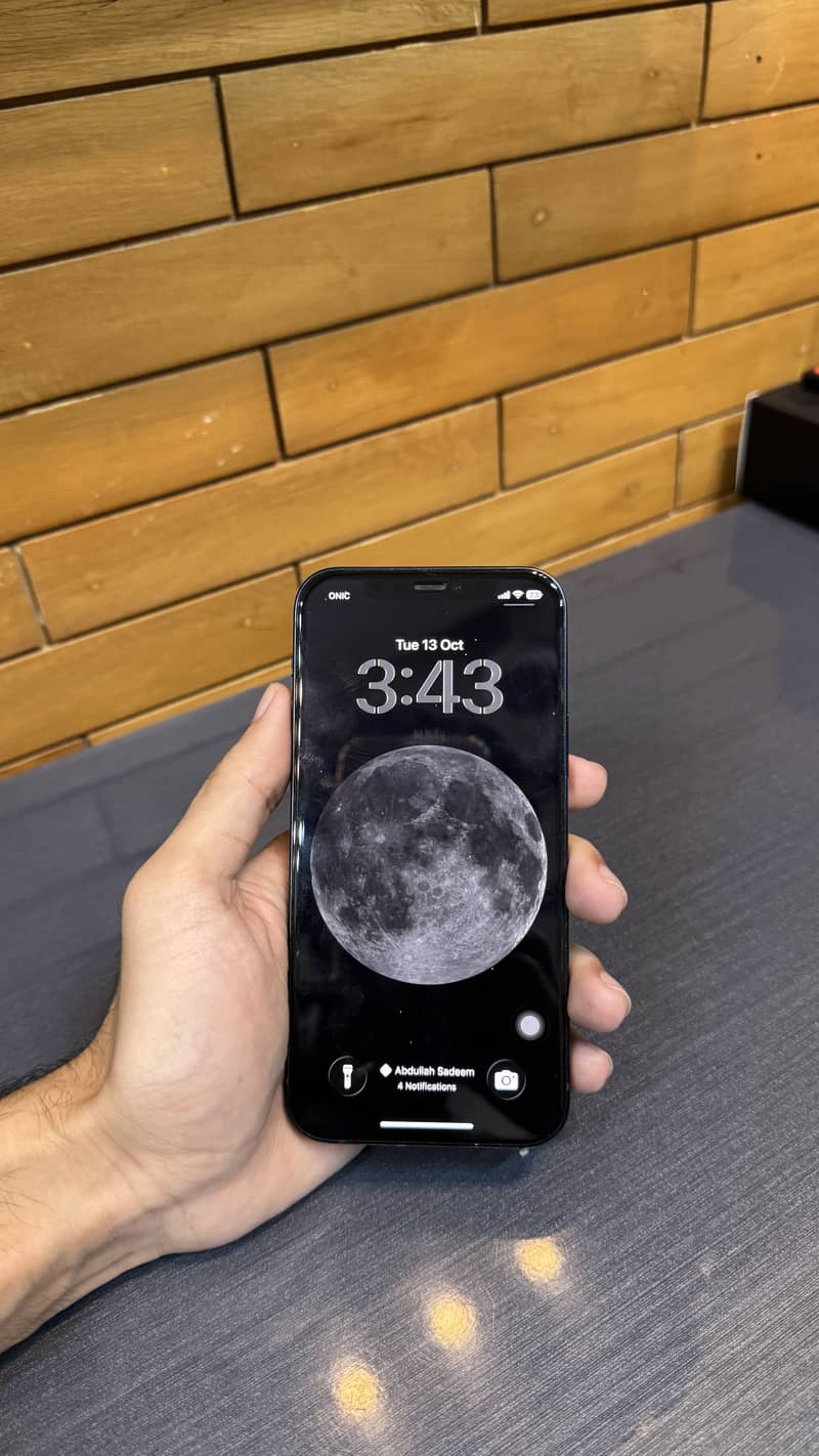 Apple iPhone 12 5