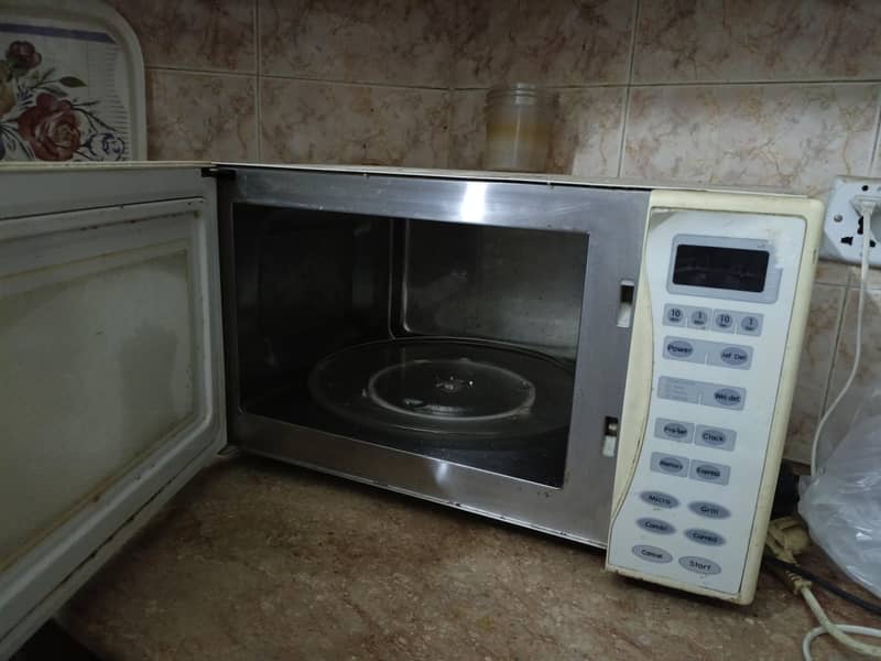 microwave oven 2