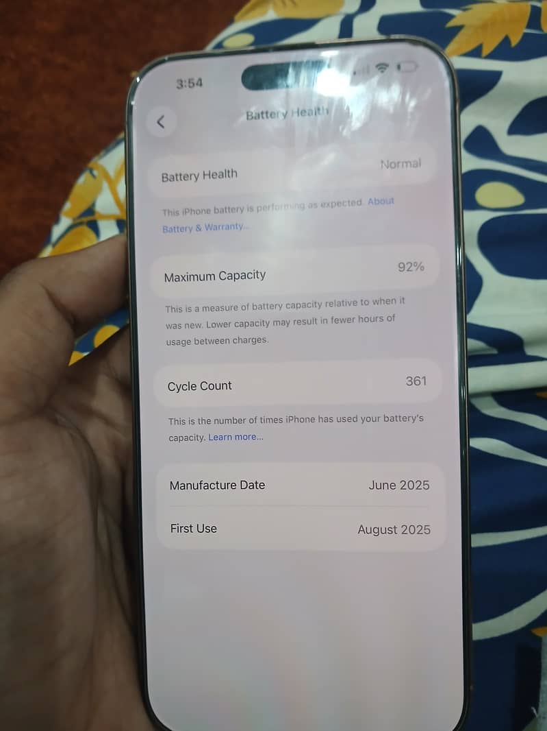 Apple iPhone 16 Pro Max 2