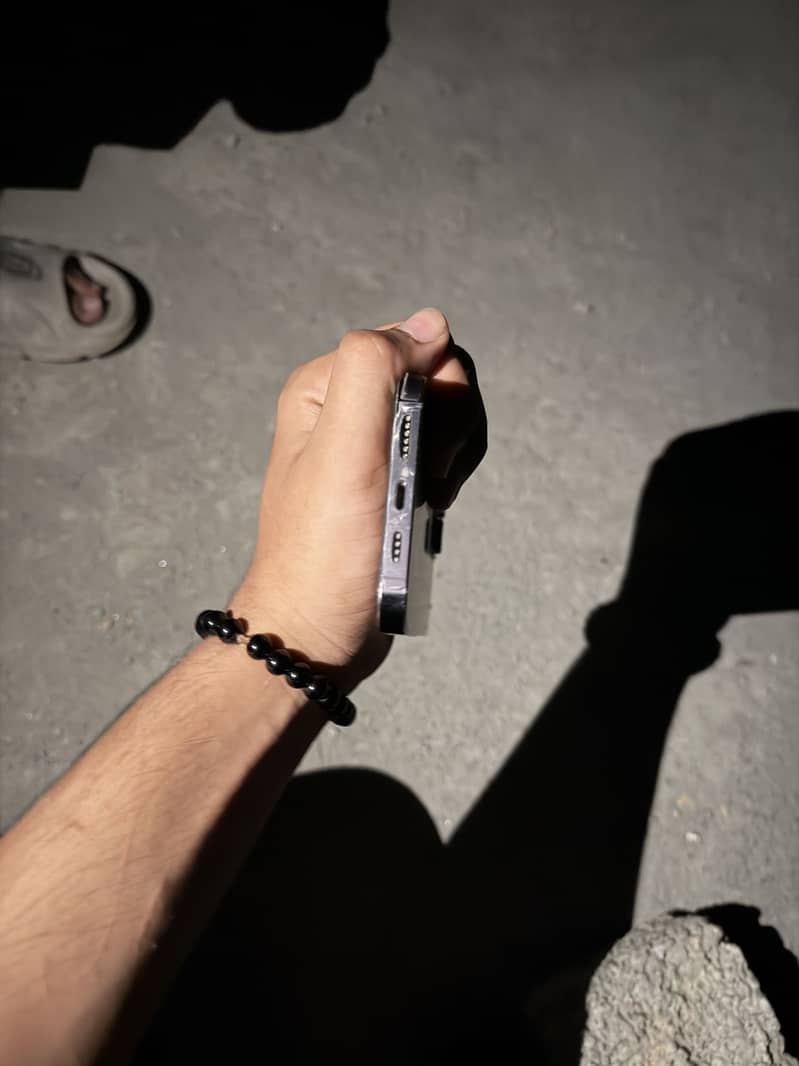 Apple iPhone 14 Pro Max 2